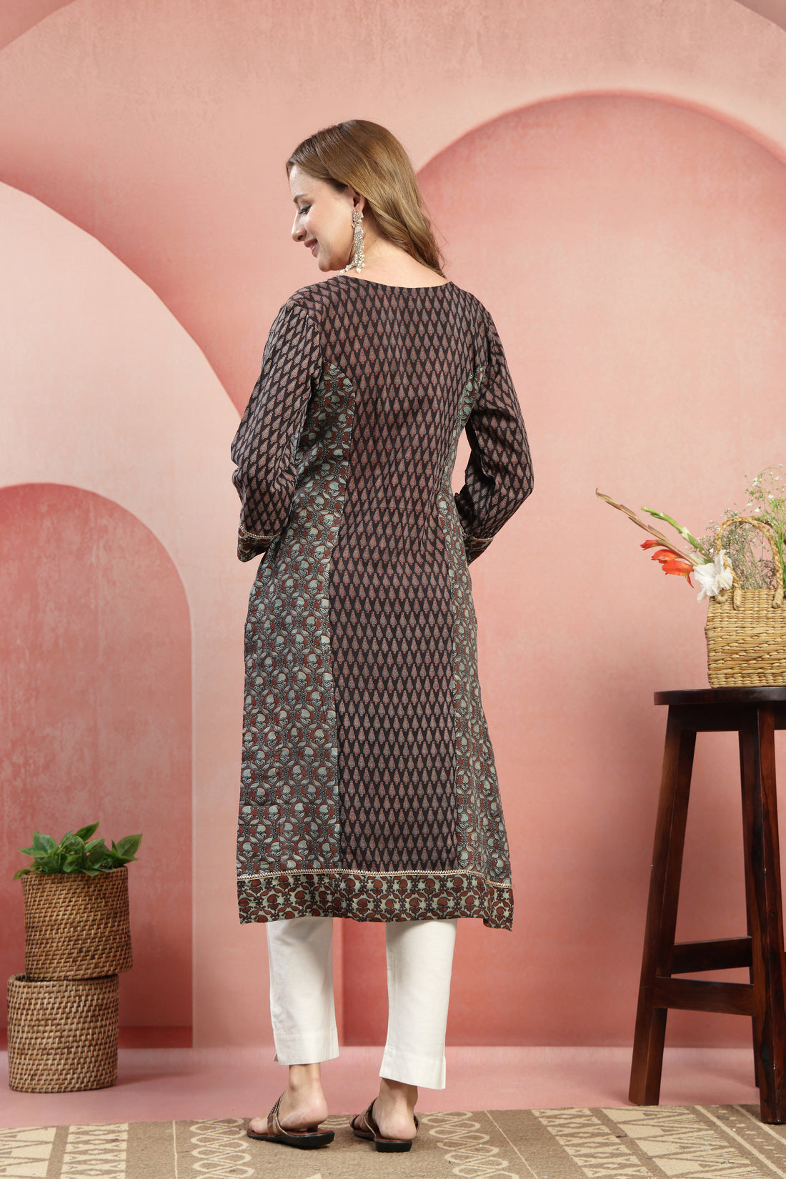 Printed Cotton Kurta with Contrast Panel Detailing